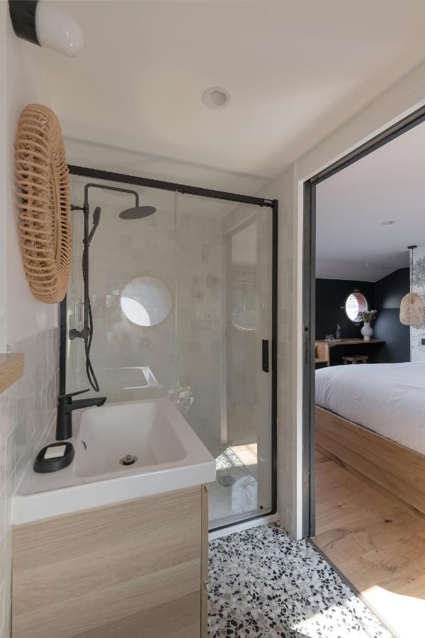 La Peniche - Bed And Bicycle - Tournon Hotell Exteriör bild